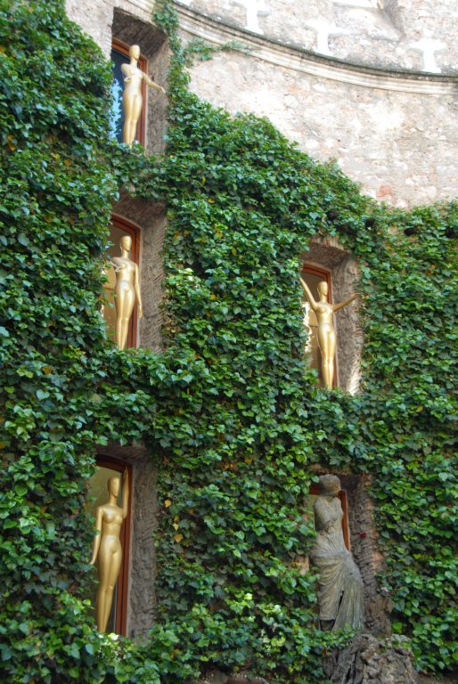 bezoekaanhetmuseumvandaliinfiguerascataloni2mei2009jenny12.jpg